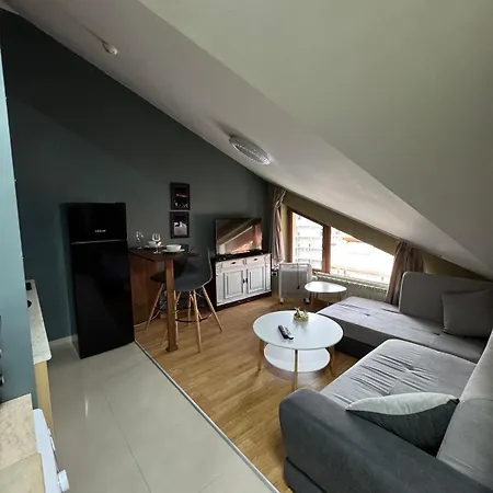 Belmont Apartment